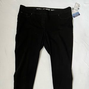 Peter Nygard luxe denim skinny cuff, plus size 3X, size 24-26, black